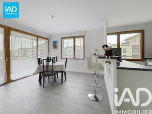 Apartment in Saint-Cyr-l'École (78210)