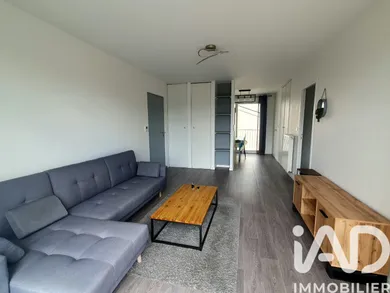 Appartement à Saint-Léger-les-Vignes (44710)