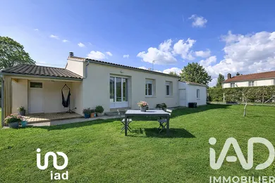 Traditional house in La Ronde (17170)