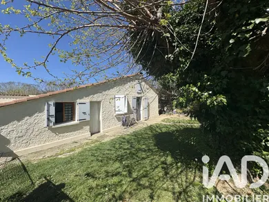 Traditional house in Villeneuve-de-Berg (07170)