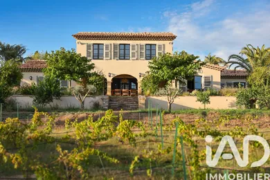 Maison à Saint-Tropez (83990)