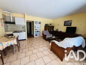 Apartment in Bandol (83150)