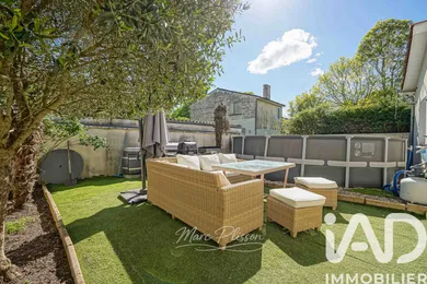 Maison à Arcins (33460)