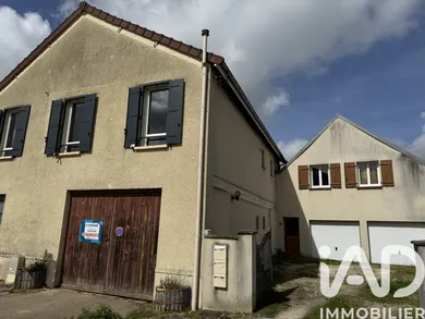 Appartement à La Forêt Sainte Croix (91150)
