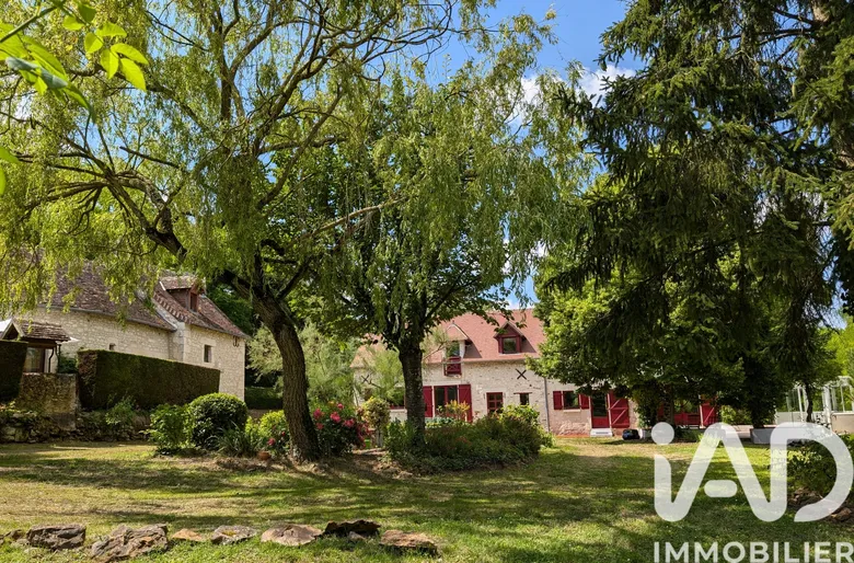 Maison 10 pièces 300 m² · à Marcé-sur-Esves · 300 m² · 480 000 €