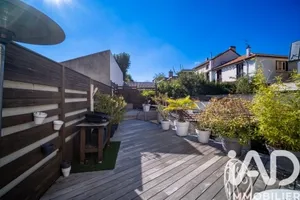 Maison à Suresnes (92150)