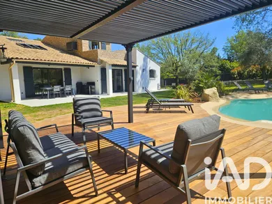 House in Roquefort-les-Pins (06330)