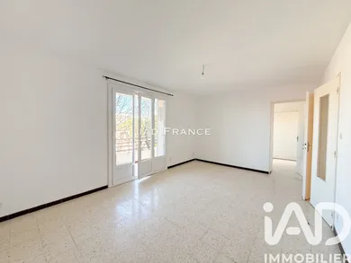 Apartment in Gardanne (13120)