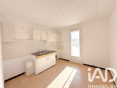 Apartment in Gardanne (13120)