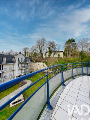 Apartment in Chantilly (60500)