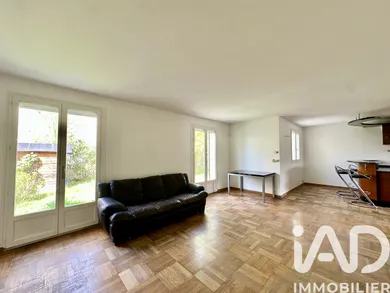House in Brie-Comte-Robert (77170)