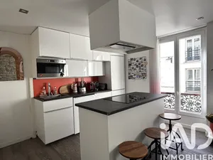 Apartment in Paris (75018)