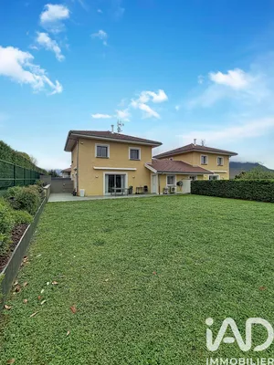 Detached house in Bellegarde sur Valserine (01200)