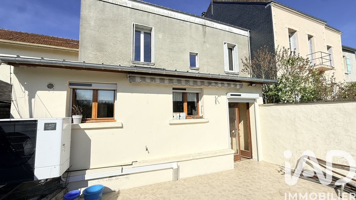 maison à Vouziers