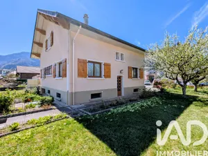 Maison traditionnelle à Saint-Pierre-en-Faucigny (74800)
