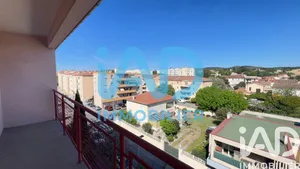 Apartment in Salon-de-Provence (13300)