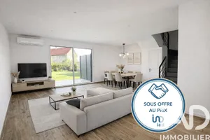 Maison traditionnelle à Presles-en-Brie (77220)