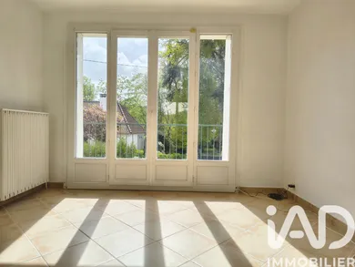 Maison à Saint-Arnoult-en-Yvelines (78730)