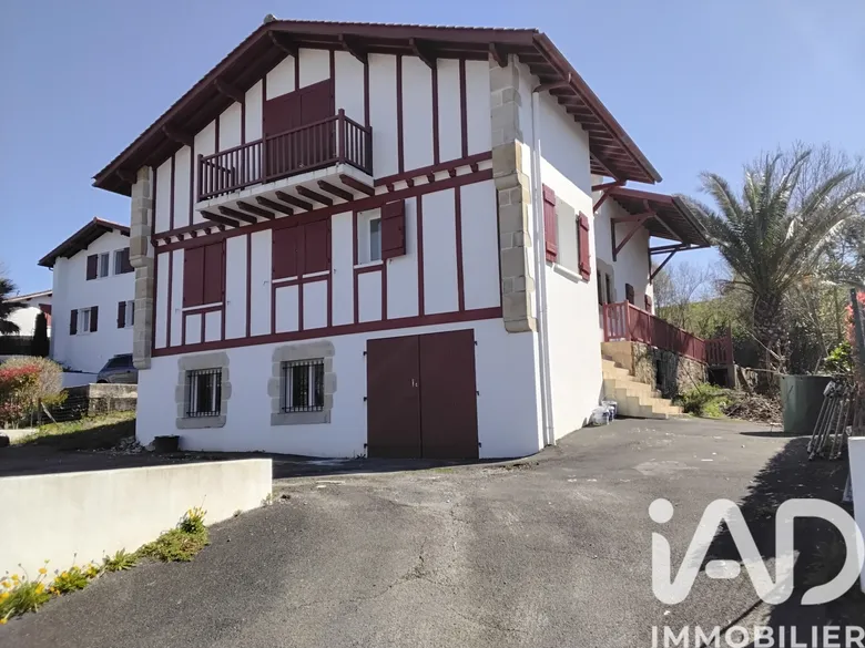 Maison 7 pièces 180 m² · à Mouguerre · 180 m² · 670 000 €