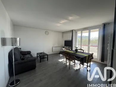 Apartment in Orly (94310)