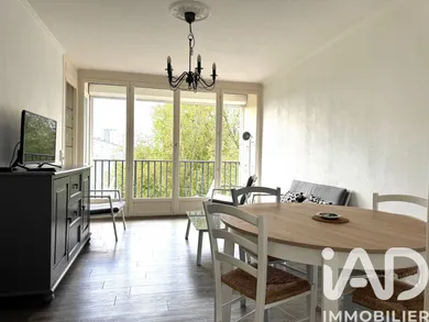 Apartment in Mont-Saint-Aignan (76130)