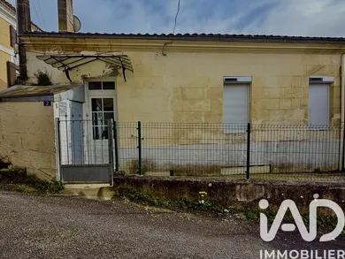 Maison de village à Tauriac (33710)