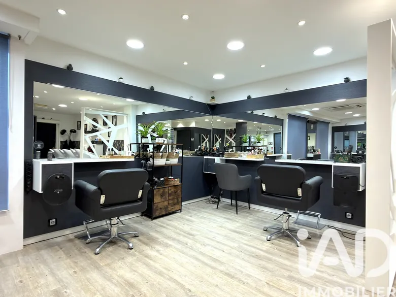 Local commercial 90 m² · à Tourcoing · 90 m² · 35 000 €