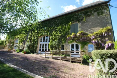 Domaine à VARENNES-VAUZELLES (58640)