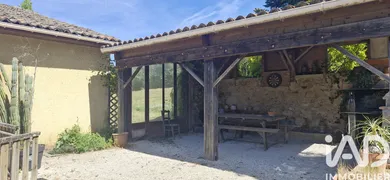 Maison de campagne à Gensac (33890)
