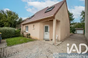 Traditional house in Brunoy (91800)