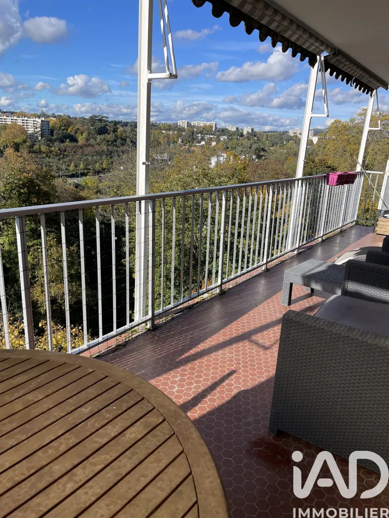 Appartement 4 pièces 105 m² · à Tassin-la-Demi-Lune · 105,1 m² · 320 000 €