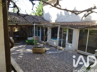 Maison de campagne à Puy-l'Évêque (46700)