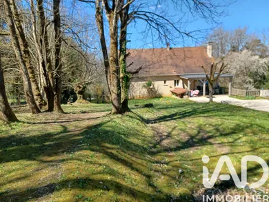 Maison de campagne à Saint-Crépin-et-Carlucet (24590)