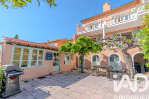 Maison à Toulon (83200)