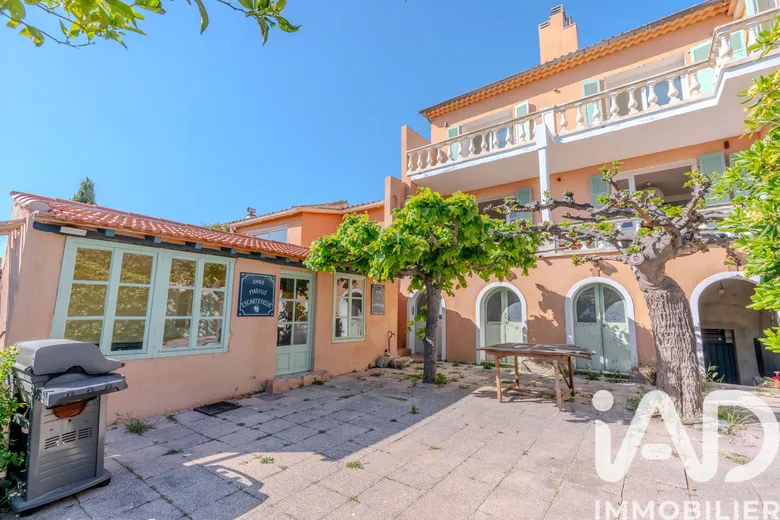 Maison 8 pièces 253 m² · à Toulon · 253 m² · 1 455 000 €