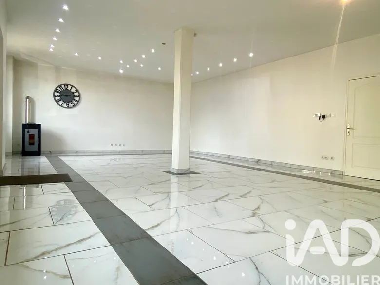Maison 7 pièces 179 m² · à Nilvange · 179 m² · 275 000 €