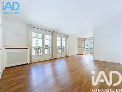 Apartment in Paris (75018)
