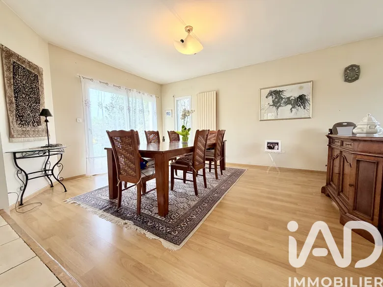 Maison 6 pièces 140 m² · à Fontenay · 140 m² · 374 000 €