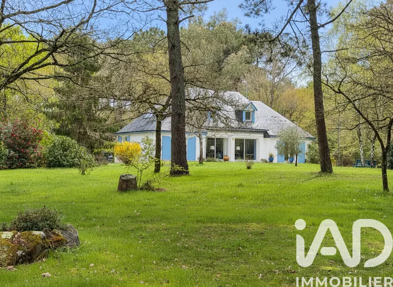 Maison 9 pièces 222 m² · à Carnac · 222 m² · 997 500 €