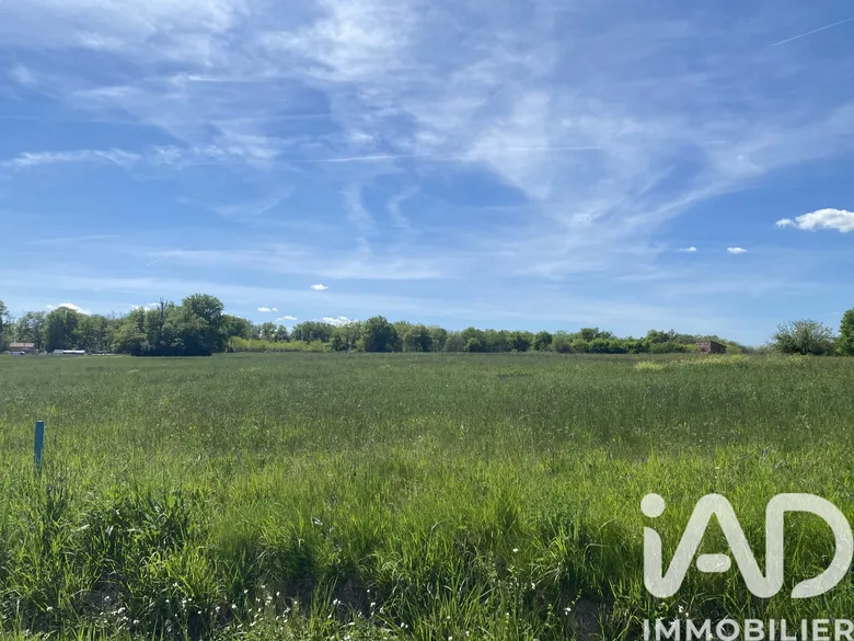 Terrain à Domme (24250) · 28 000 €