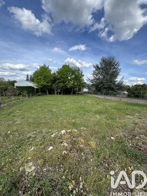 Terrain à Seiches-sur-le-Loir (49140)