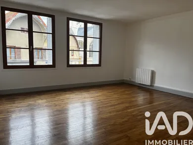Apartment in Chaource (10210)