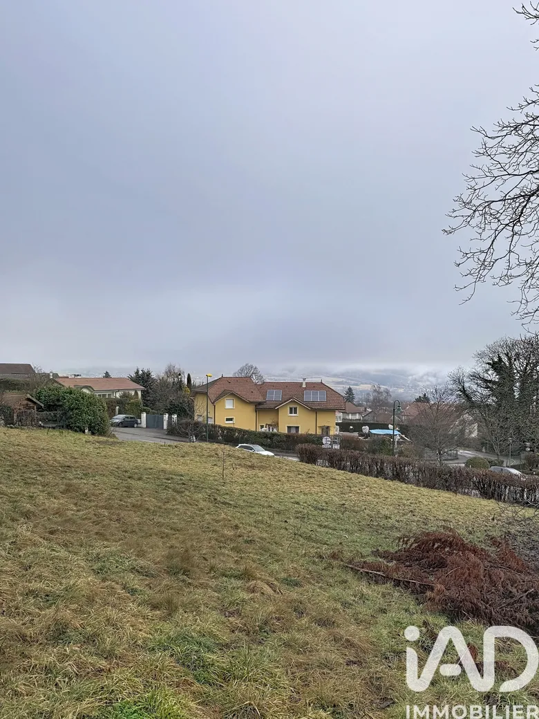 Terrain à bâtir à Valserhône (01200) · 169 000 €