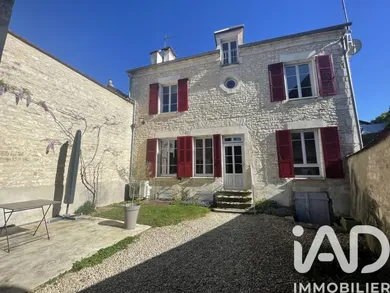 Traditional house in Irancy (89290)