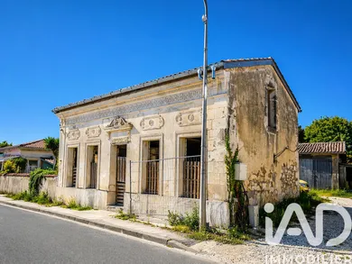 Maison traditionnelle à Talais (33590)