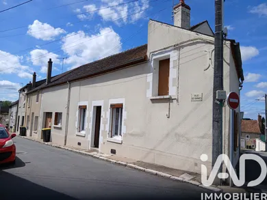 Townhouse in Bonny-sur-Loire (45420)