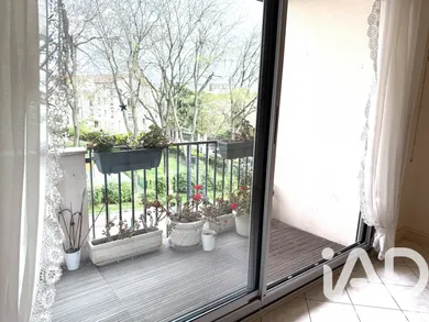 Apartment in Colombes (92700)