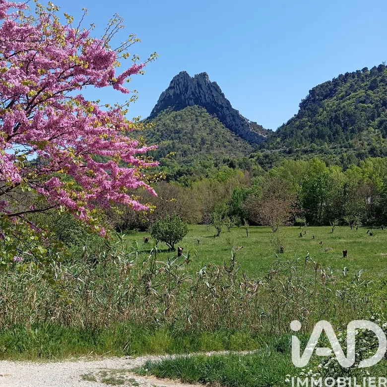 Terrain à bâtir à Buis-les-Baronnies (26170) · 670 000 €