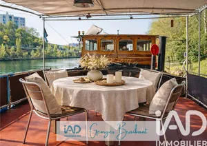 Barge in Joinville-le-Pont (94340)