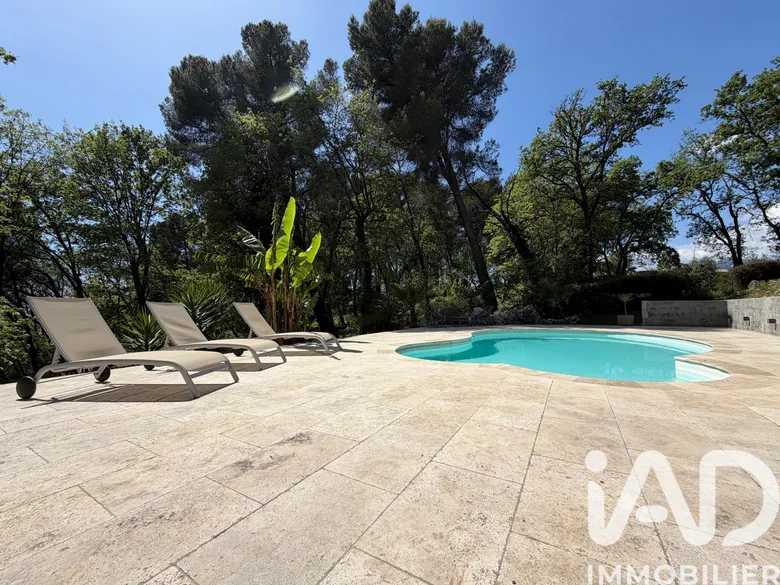 Maison 5 pièces 163 m² · à Cagnes-sur-Mer · 163,4 m² · 849 000 €